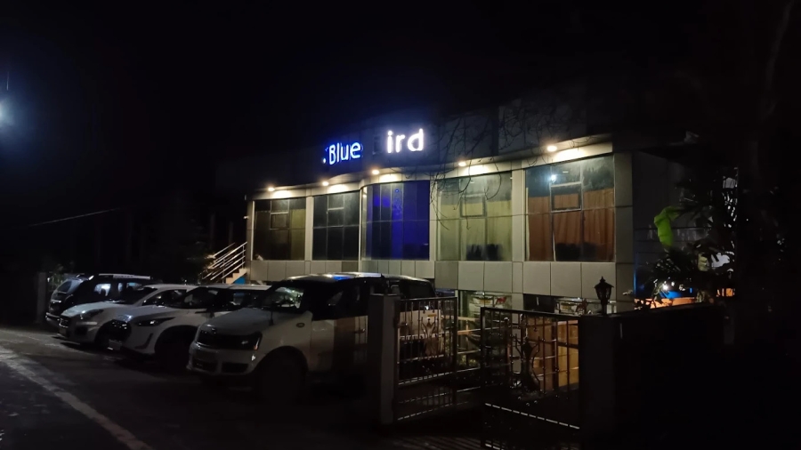 Hotel Blue Bird Bar and Restuarant
