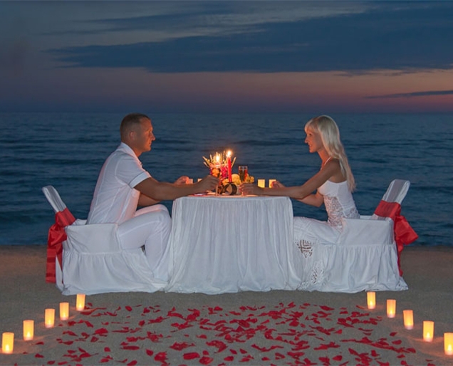 Romantic Beach Side  Candle Light Dinner With Wine and Cake