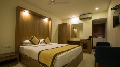 AC Deluxe Room